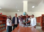 PERPUSDA Balut Terima Sumbangan Buku dari DPM PTSP Banggai Laut