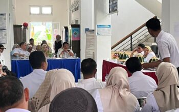 Atasi Stunting di Banggai Laut, Reny Lamadjido Minta Tenaga Gizi Lebih Berperan Dampingi Tim Survei