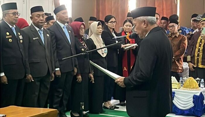 Lantik 10 Pejabat Eselon II, Bupati Sofyan Kaepa: Jabatan Ini Amanah, Saya Tempatkan Berdasarkan Kemampuan