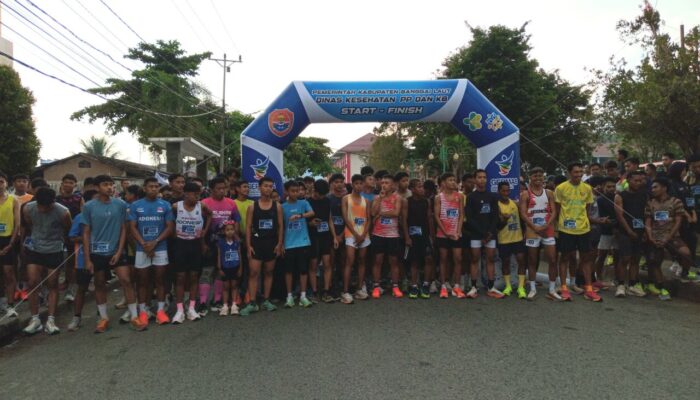 Hari Gizi Nasional ke-66, Dinkes PP dan KB Banggai Laut Gelar Fun Run dan Pemeriksaan Kesehatan Gratis